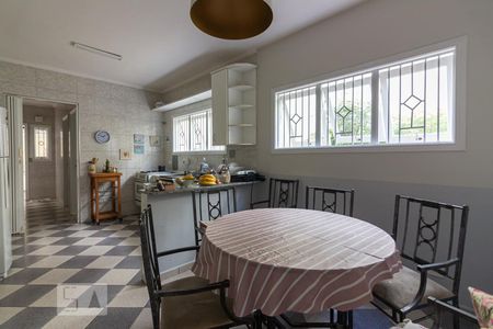 Casa para alugar com 120m², 3 quartos e 3 vagasCozinha