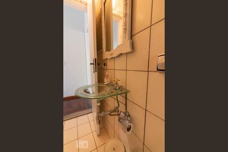 Lavabo de casa à venda com 3 quartos, 120m² em Vila Adalgisa, São Paulo