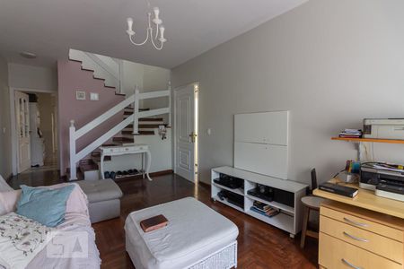 Sala de casa à venda com 3 quartos, 120m² em Vila Adalgisa, São Paulo