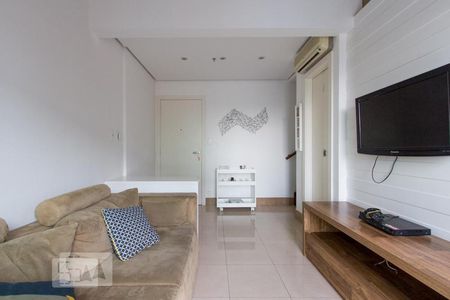 Sala de kitnet/studio para alugar com 1 quarto, 45m² em Moema, São Paulo