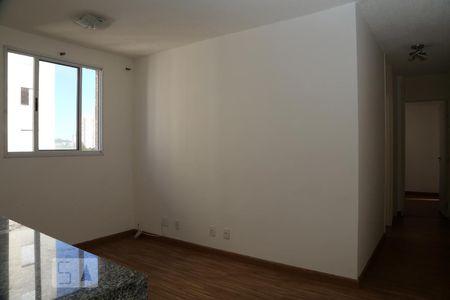 Sala de apartamento para alugar com 2 quartos, 50m² em Pirajussara, São Paulo