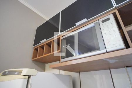 Cozinha de apartamento para alugar com 1 quarto, 33m² em Bom Fim, Porto Alegre
