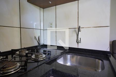 Cozinha de apartamento para alugar com 1 quarto, 33m² em Bom Fim, Porto Alegre