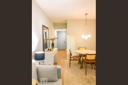 Apartamento à venda com 69m², 2 quartos e 1 vaga