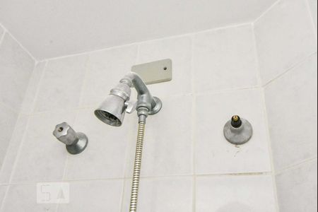 Apartamento à venda com 70m², 3 quartos e 2 vagasBanheiro 02