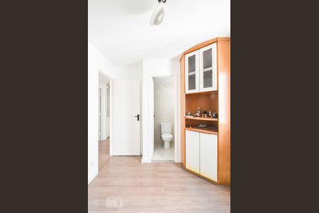 Apartamento à venda com 70m², 3 quartos e 2 vagasSuíte 01