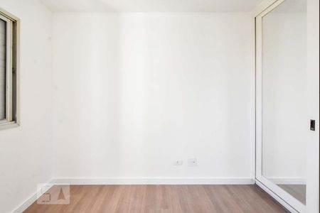 Apartamento à venda com 70m², 3 quartos e 2 vagasQuarto 02