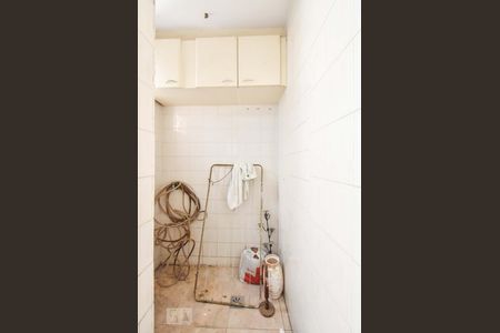 Apartamento à venda com 70m², 3 quartos e 2 vagasLavanderia