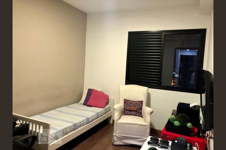 Apartamento à venda com 126m², 4 quartos e 2 vagasQuarto 2