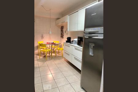 Cozinha de apartamento à venda com 4 quartos, 126m² em Perdizes, São Paulo