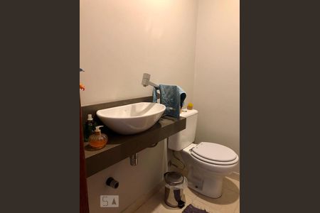 Apartamento à venda com 126m², 4 quartos e 2 vagasLavabo