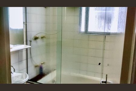 Banheiro de apartamento à venda com 2 quartos, 63m² em Cambuci, São Paulo