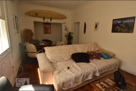 Sala de Apartamento com 2 quartos, 96m² Copacabana