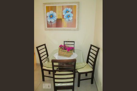 Apartamento para alugar com 47m², 2 quartos e 1 vagaSala