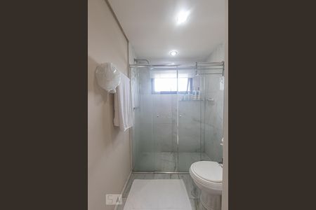 Apartamento à venda com 378m², 4 quartos e 5 vagasBanheiro Suite 3