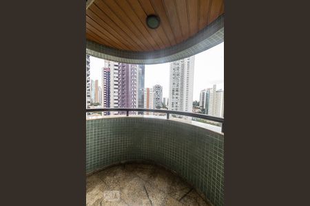 Apartamento à venda com 378m², 4 quartos e 5 vagasVaranda Suite 1