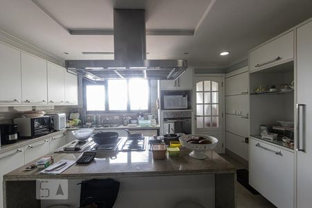 Apartamento à venda com 378m², 4 quartos e 5 vagasCozinha