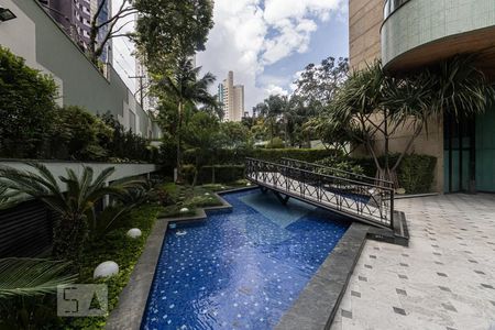 Apartamento à venda com 378m², 4 quartos e 5 vagasHall