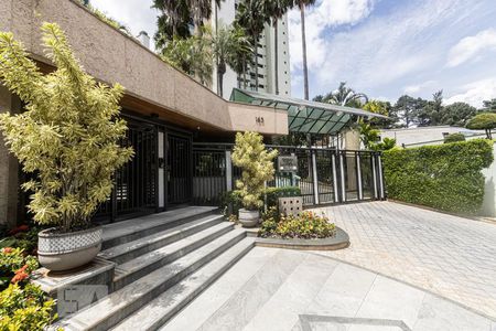 Apartamento à venda com 378m², 4 quartos e 5 vagasFachada