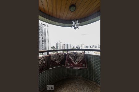 Apartamento à venda com 378m², 4 quartos e 5 vagasVaranda Suite 4