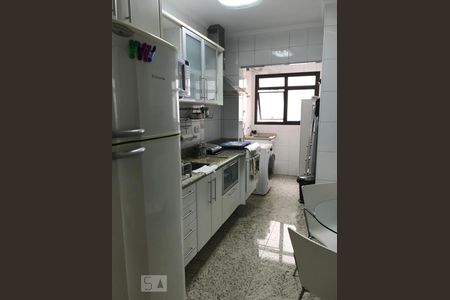 Apartamento à venda com 75m², 3 quartos e 2 vagas Apartamento à venda com 75m², 3 quartos e 2 vagasCozinha