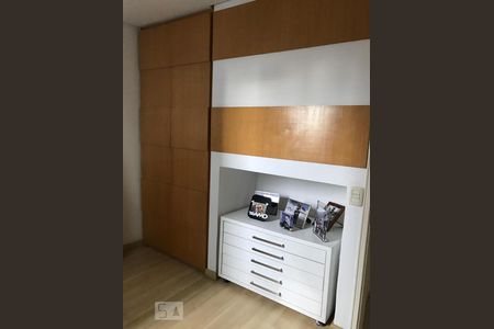 Apartamento à venda com 75m², 3 quartos e 2 vagas Apartamento à venda com 75m², 3 quartos e 2 vagasQuarto 1
