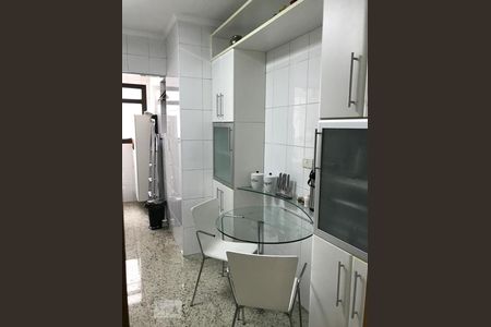 Apartamento à venda com 75m², 3 quartos e 2 vagas Apartamento à venda com 75m², 3 quartos e 2 vagasCozinha
