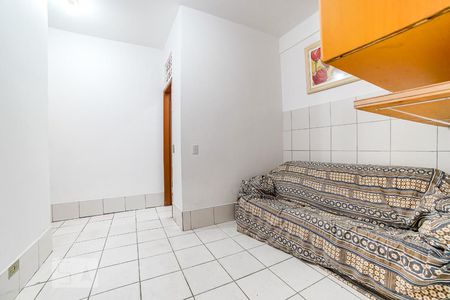 Casa de condomínio para alugar com 50m², 1 quarto e sem vagaSala