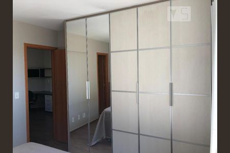 Apartamento para alugar com 76m², 2 quartos e 1 vagaDetalhe da Suite