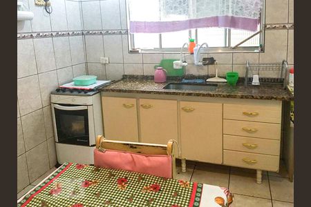 Cozinha de casa à venda com 2 quartos, 57m² em Parque Capuava, Santo André