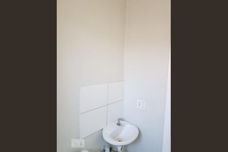 Banheiro de apartamento à venda com 2 quartos, 45m² em São José, São Leopoldo