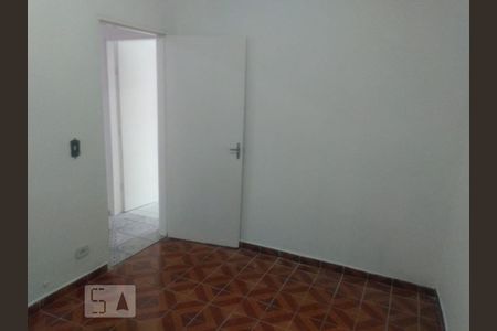 Quarto 2 de casa para alugar com 2 quartos, 75m² em Vila Fernandes, São Paulo