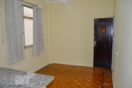 Sala de apartamento para alugar com 1 quarto, 17m² em Flamengo, Rio de Janeiro