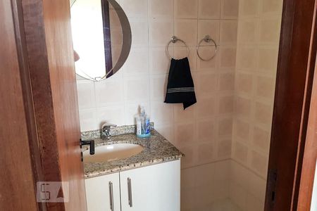 Apartamento para alugar com 70m², 3 quartos e 2 vagasBanheiro da Suíte