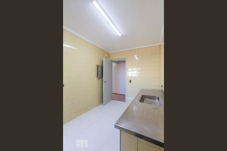Cozinha de apartamento para alugar com 3 quartos, 78m² em Vila Paulista, São Paulo