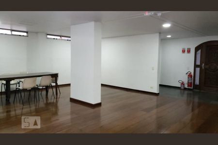 Apartamento para alugar com 55m², 2 quartos e 1 vaga Apartamento para alugar com 55m², 2 quartos e 1 vagaSalão de Festas