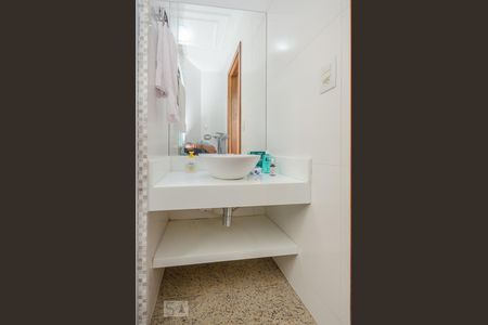 Apartamento para alugar com 100m², 3 quartos e 1 vagaBanheiro da Suíte