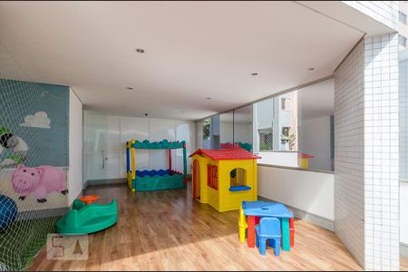 Apartamento para alugar com 100m², 3 quartos e 1 vagaPlayground