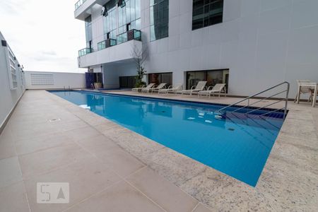 Área Comum: Piscina de kitnet/studio para alugar com 1 quarto, 27m² em Bethaville I, Barueri