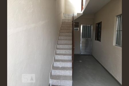 Casa para alugar com 62m², 1 quarto e 1 vagaEscada