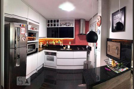 Apartamento para alugar com 90m², 2 quartos e 2 vagas Apartamento para alugar com 90m², 2 quartos e 2 vagasCozinha - Armários