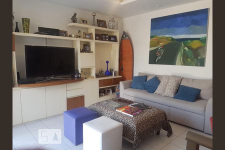 Sala de apartamento à venda com 3 quartos, 151m² em Icaraí, Niterói