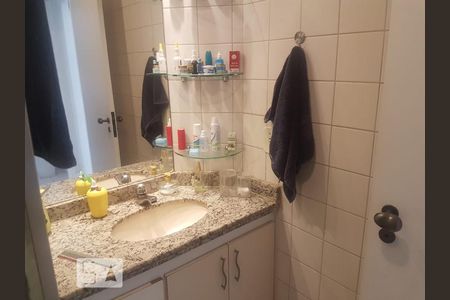 Banheiro Social de apartamento à venda com 3 quartos, 151m² em Icaraí, Niterói