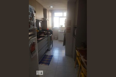Apartamento à venda com 151m², 3 quartos e 2 vagasCozinha