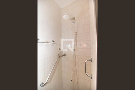 Casa à venda com 156m², 2 quartos e 1 vagaBanheiro