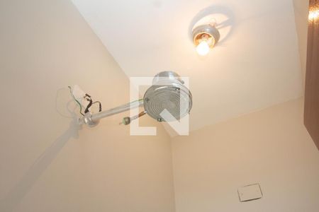 Casa à venda com 156m², 2 quartos e 1 vagaBanheiro de Serviço