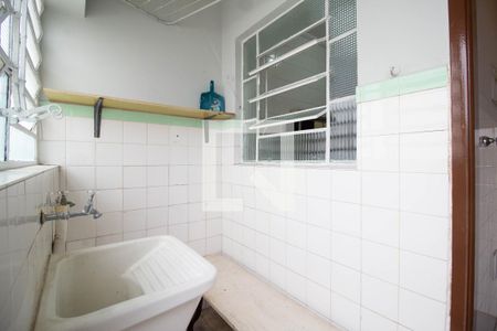 Casa à venda com 156m², 2 quartos e 1 vagaÁrea de Serviço