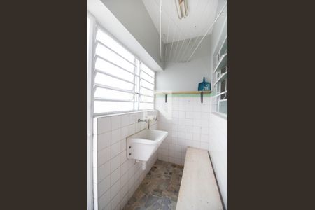 Casa à venda com 156m², 2 quartos e 1 vagaÁrea de Serviço