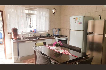 Casa para alugar com 300m², 3 quartos e sem vagaCozinha