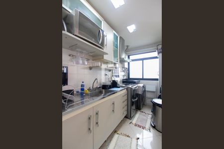 Apartamento para alugar com 56m², 1 quarto e 2 vagas Apartamento para alugar com 56m², 1 quarto e 2 vagasCozinha